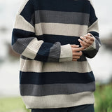 kkboxly  Men's Stylish Color Matching Knitted Pullover, Casual Breathable Long Sleeve Crew Neck Top For City Walk Street Hanging Outdoor Activities