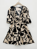 kkboxly  Geometric Print Ruched Dress, Casual Plunging Puff Sleeve Dress For Spring & Summer, Women's Clothing