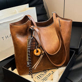 KKBOXLY 2025 Retro bag women's large capacity popular new versatile casual shoulder shopping bag simple commuter tote bag