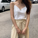 new Korean version V-neck small suspender summer, sexy sleeveless short with white vest top inside can be worn outside