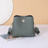 First layer cowhide large-capacity bucket bag, new fashion women's bag, genuine leather shoulder handbag, rest messenger bag 8833
