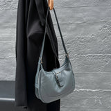 The first layer of cowhide natural dumpling bag, the new New genuine leather women's bag, messenger bag, women's shoulder bag, popular underarm bag.