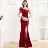2025 Evening dress dress women's single shoulder slanted shoulder sexy event exhibition model banquet elegant long and thin fishtail dress