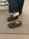 2025  In the evening wind, it increases in height, thick-soled leopard print and velvet Birkenstocks, and wears ugly and cute deep-mouth Doudou cotton shoes outside in autumn and winter
