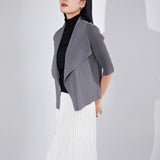2025 temperament pleated coat women's spring and autumn versatile lapel solid color loose casual high-end cardigan top short