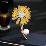 2025 Drip cardigan anti-light silk scarf buckle fixed clothes accessories high-end zircon pearl sunflower flower brooch