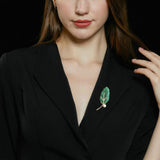 2025 Golden branches and jade leaves high-end clothing pins retro national style dress cheongsam accessories multi-purpose pearl leaf brooch