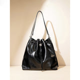 2025 Niche design leather women's bag popular new fashion bag large capacity tote bag versatile shoulder underarm bucket bag