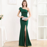 2025 Evening dress dress women's single shoulder slanted shoulder sexy event exhibition model banquet elegant long and thin fishtail dress