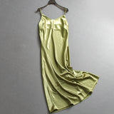 Simple solid color glossy satin slim V-neck sleeveless suspender skirt temperament commuter dress dress Z713
