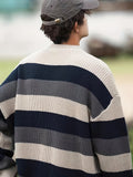 kkboxly  Men's Stylish Color Matching Knitted Pullover, Casual Breathable Long Sleeve Crew Neck Top For City Walk Street Hanging Outdoor Activities